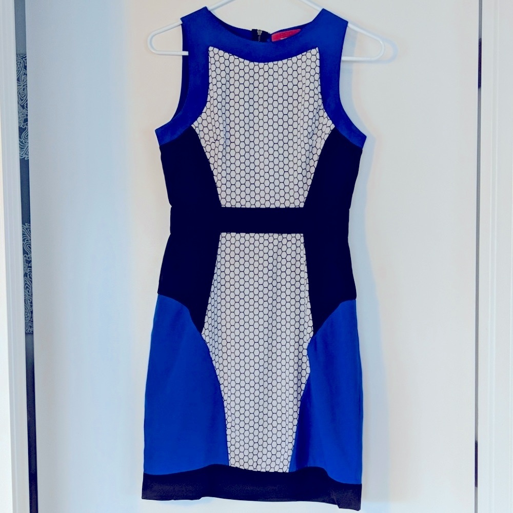 RED Saks Fifth Avenue Geometric Pattern Dress